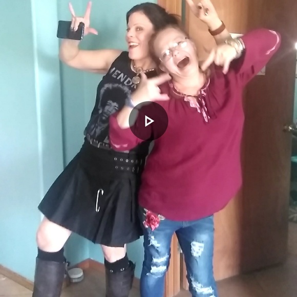 Meet your Posher, Erin - Picture 3 of 8